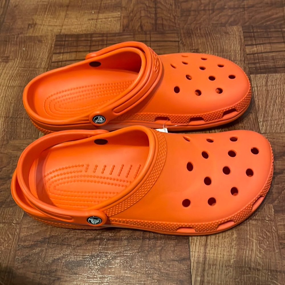 Mens Classic crocs size 11